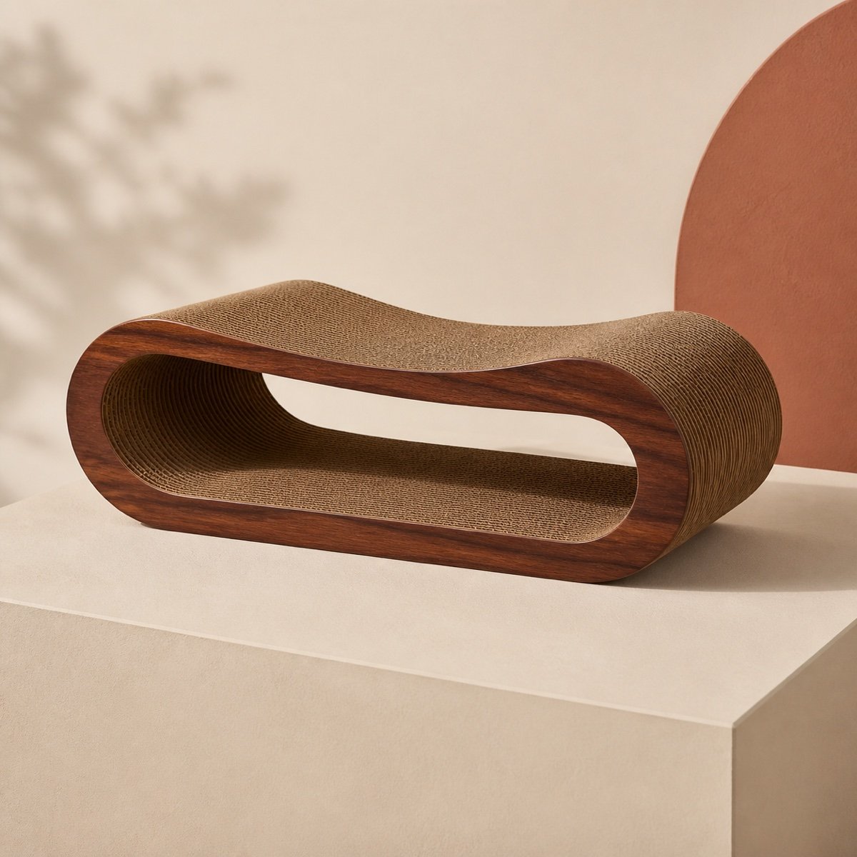 Arc Scratching Lounge
